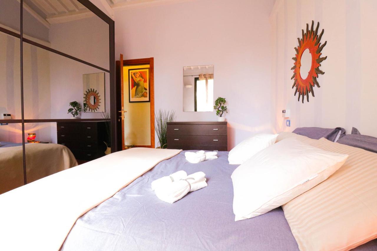 Вилла Casale Val D' Orcia- Relax E Lusso In Piscina Торрита-ди-Сьена Экстерьер фото